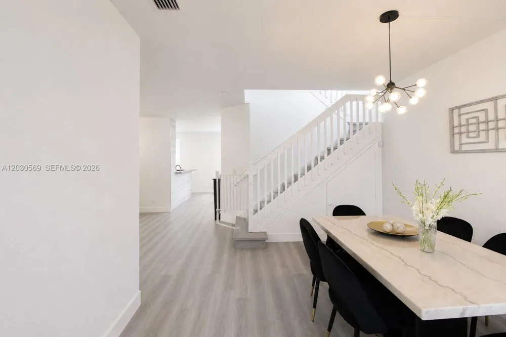 2564 SW 147th Path Miami, FL 33185