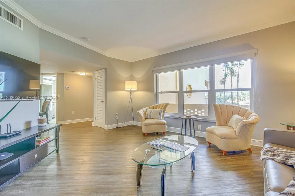 341 Birch Rd #315