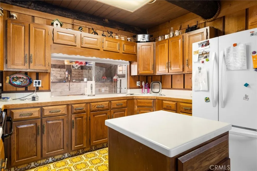 6265 Nacimiento Shores #2 Bradley, CA 93426