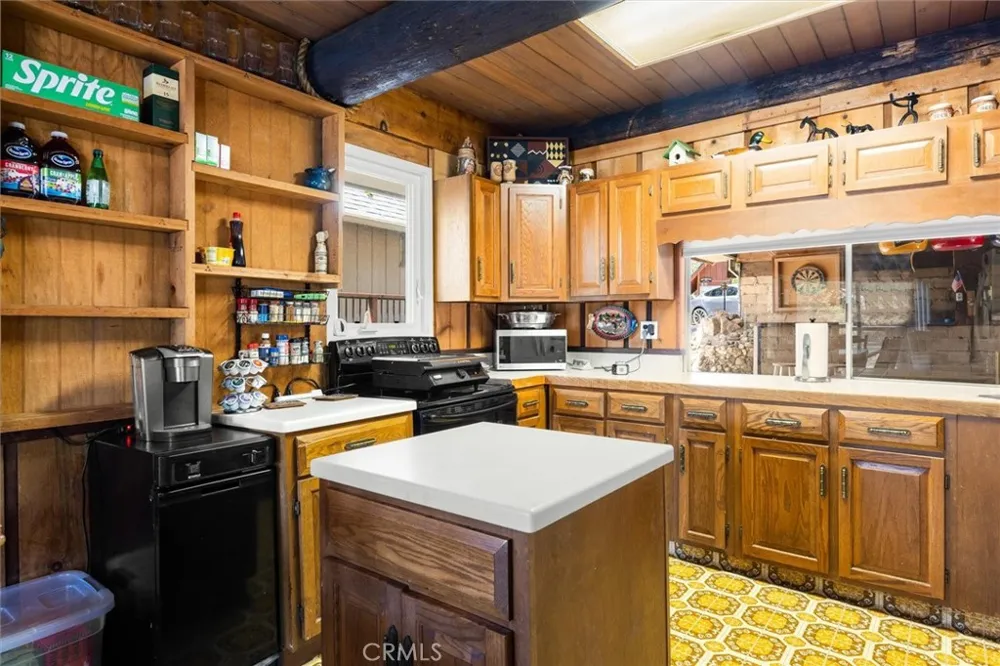 6265 Nacimiento Shores #2 Bradley, CA 93426
