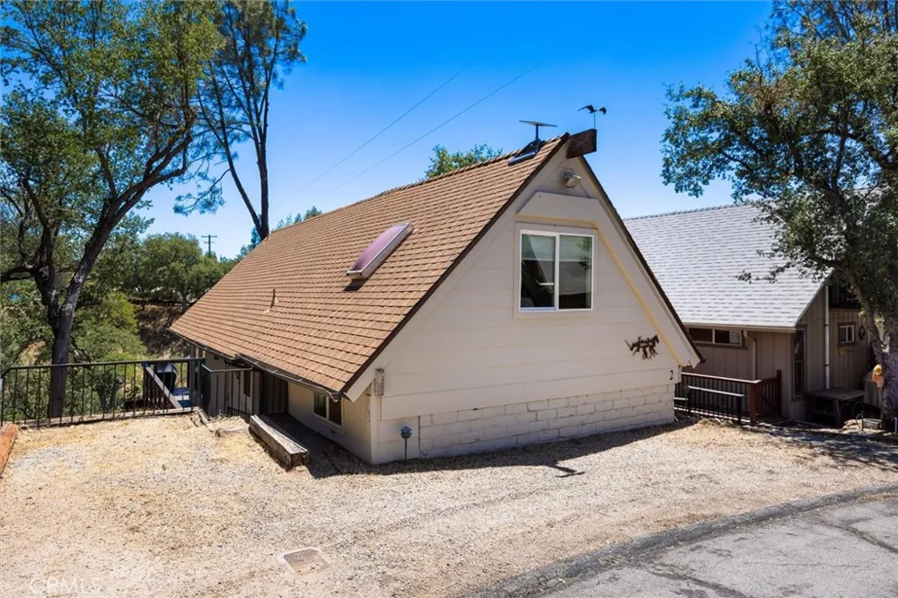 6265 Nacimiento Shores #2 Bradley, CA 93426