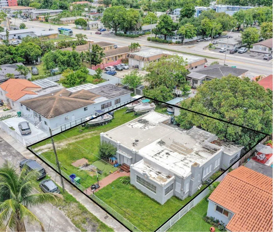 3078 NW Flagler Ter Miami, FL 33125
