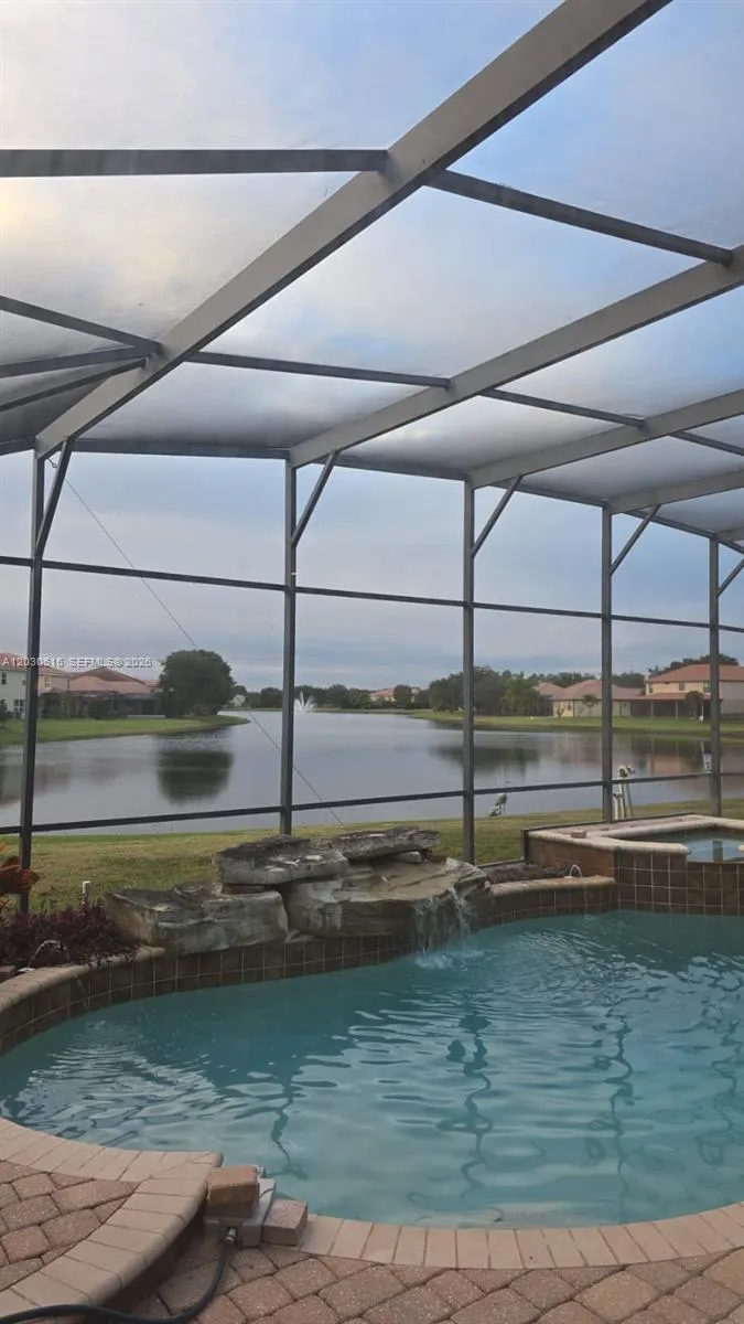 2802 Quiet Water Trail Kissimmee, FL 34744