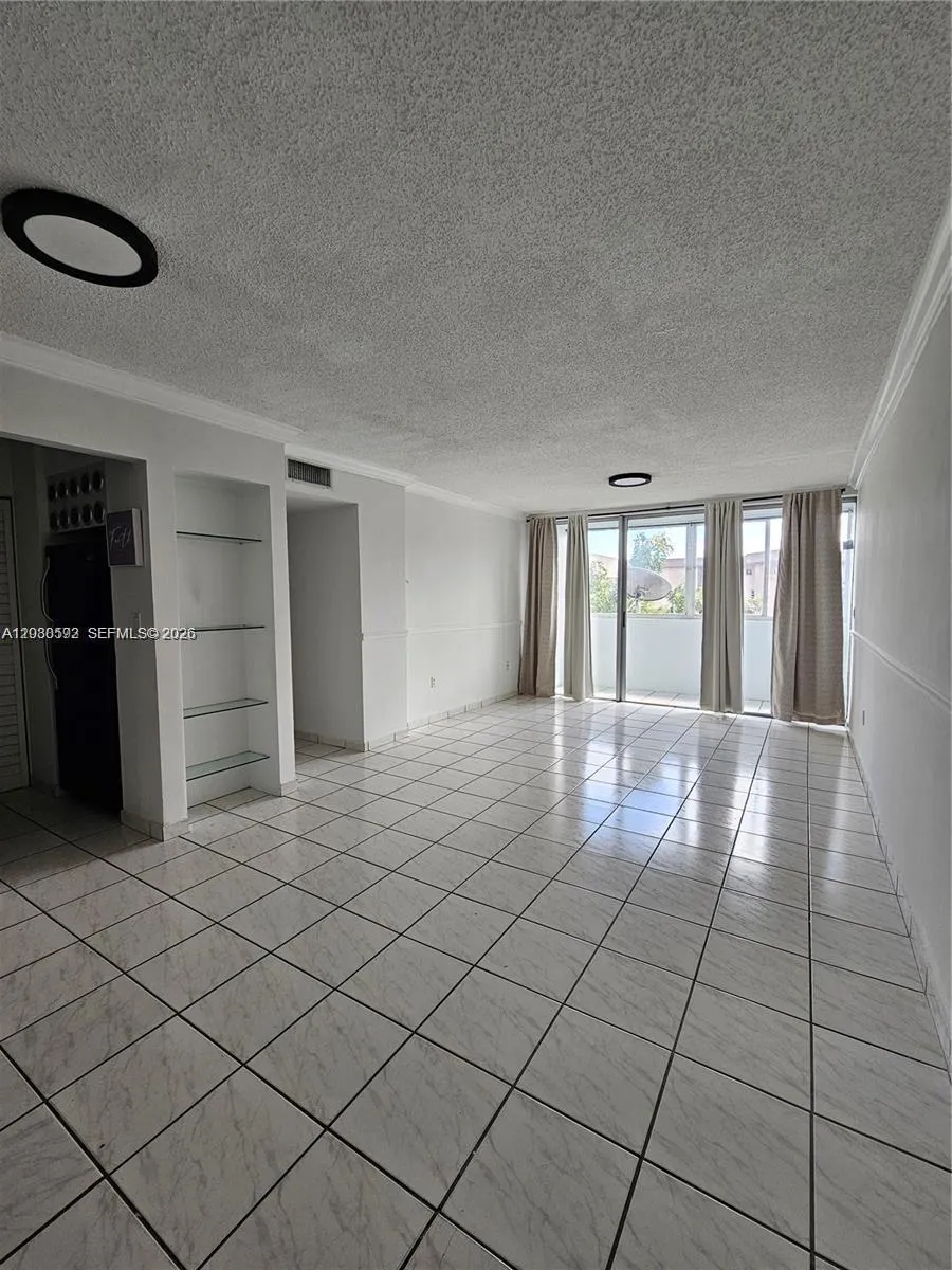 840 NW 87th Ave #406