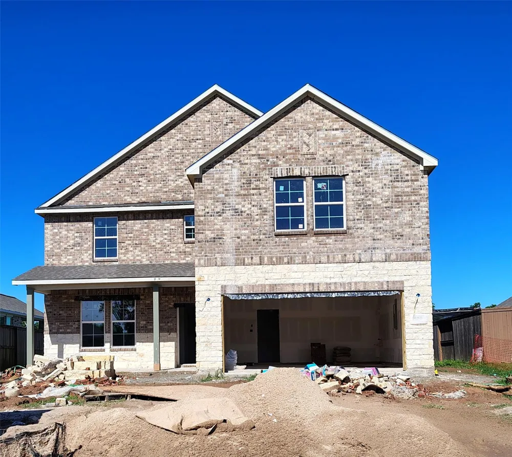 130 Water Grass Trail Clute, TX 77531