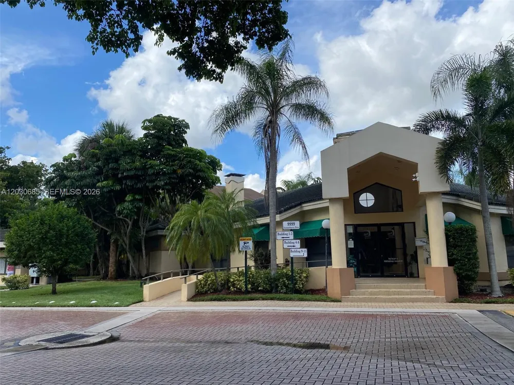 9999 Summerbreeze Dr #915 Sunrise, FL 33322