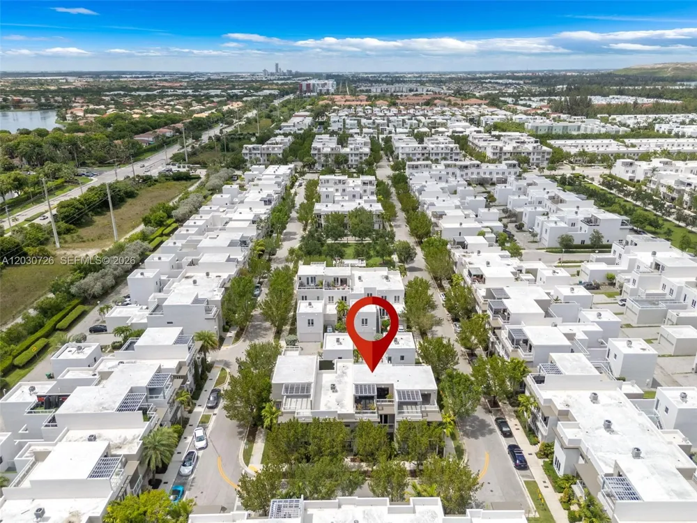 10545 NW 63rd Ter Doral, FL 33178