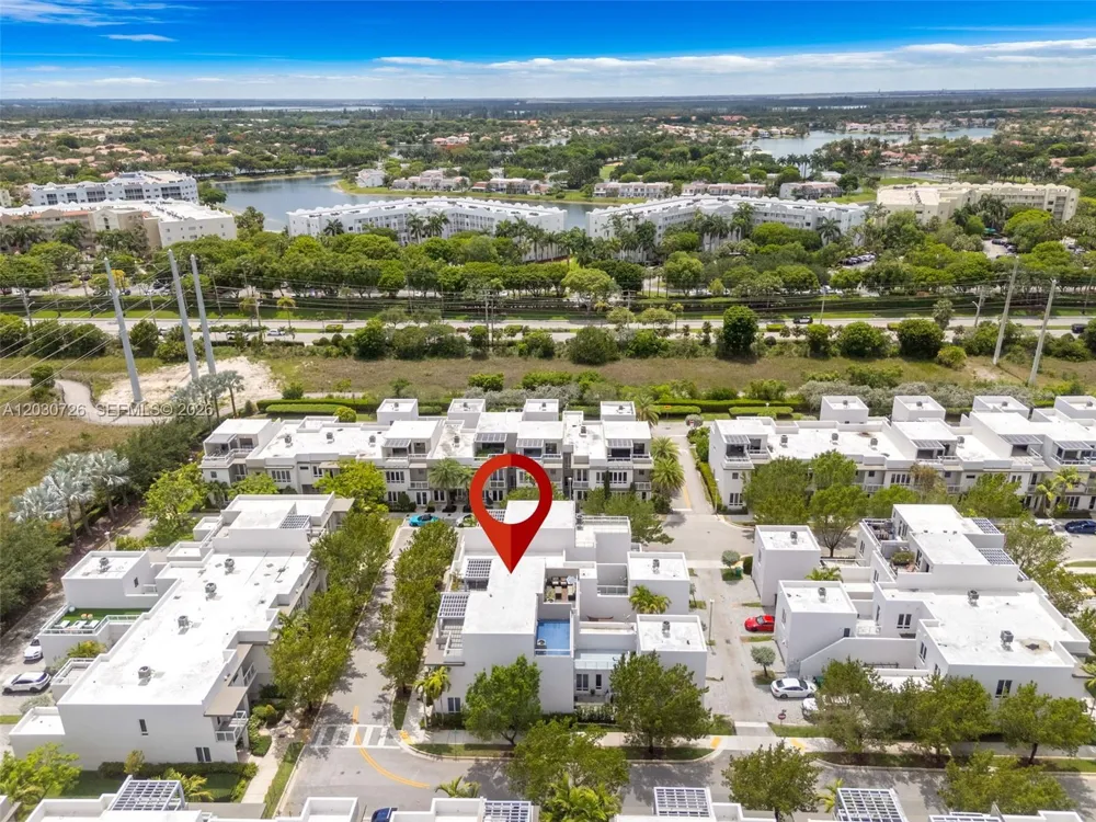 10545 NW 63rd Ter Doral, FL 33178