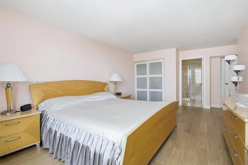 231 174th St #901 Sunny Isles Beach, FL 33160