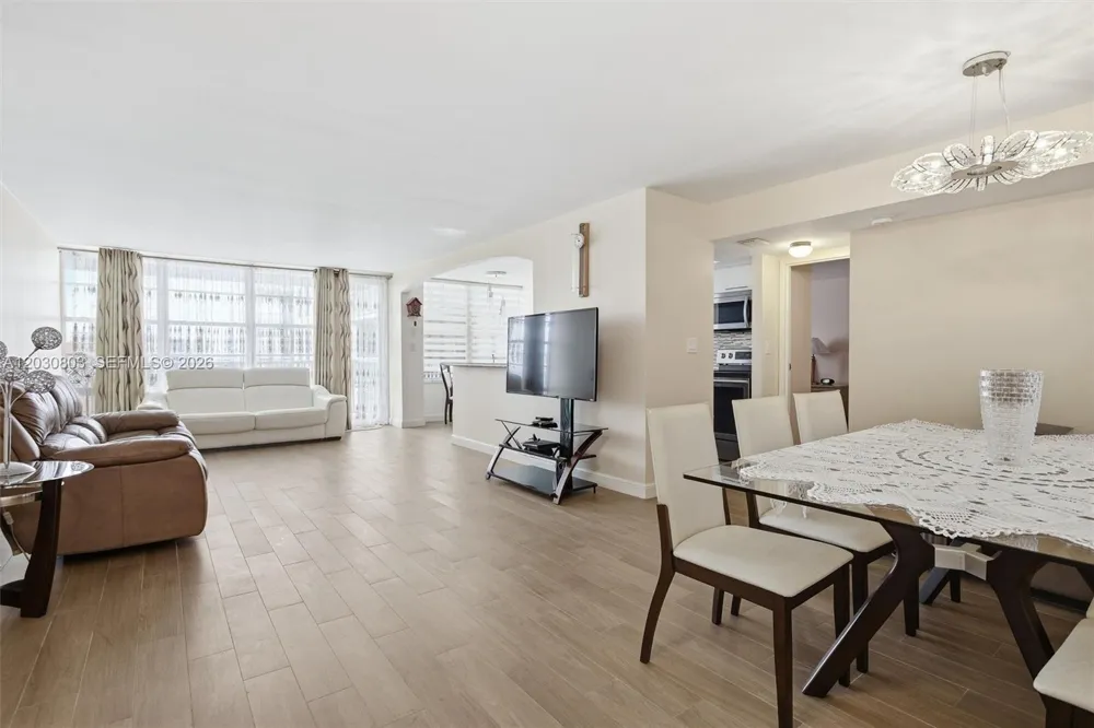 231 174th St #901 Sunny Isles Beach, FL 33160
