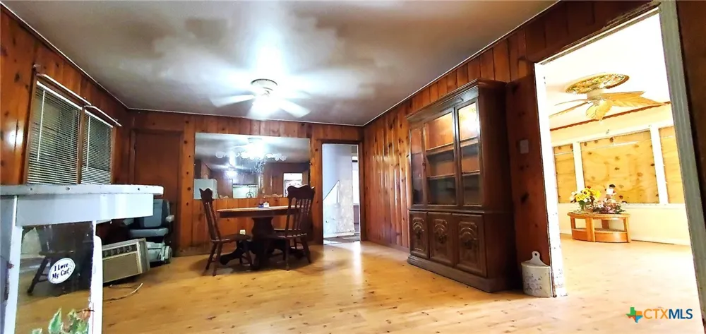 112 College Avenue Oglesby, TX 76561