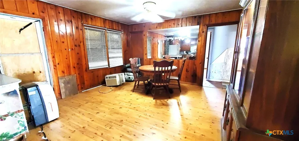 112 College Avenue Oglesby, TX 76561