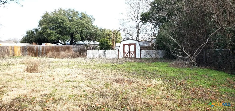 112 College Avenue Oglesby, TX 76561