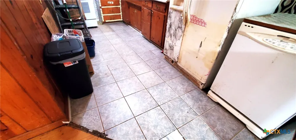 112 College Avenue Oglesby, TX 76561