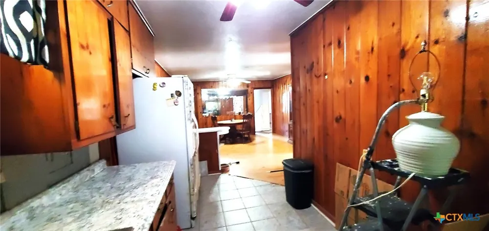 112 College Avenue Oglesby, TX 76561