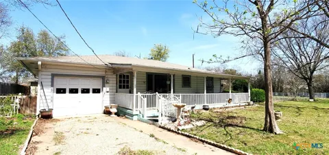 112 College Avenue