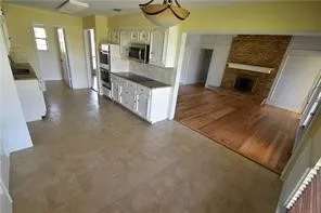 16 Lee Circle Heath, TX 75032