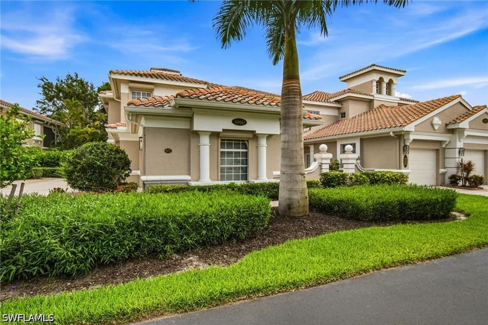 Deer Crossing Court #6-101 Naples, FL 34114
