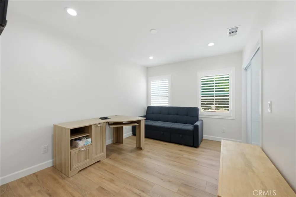 1130 W 186th Gardena, CA 90248