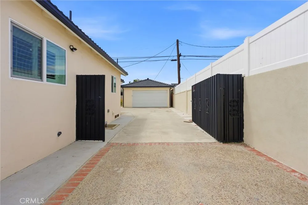 1130 W 186th Gardena, CA 90248