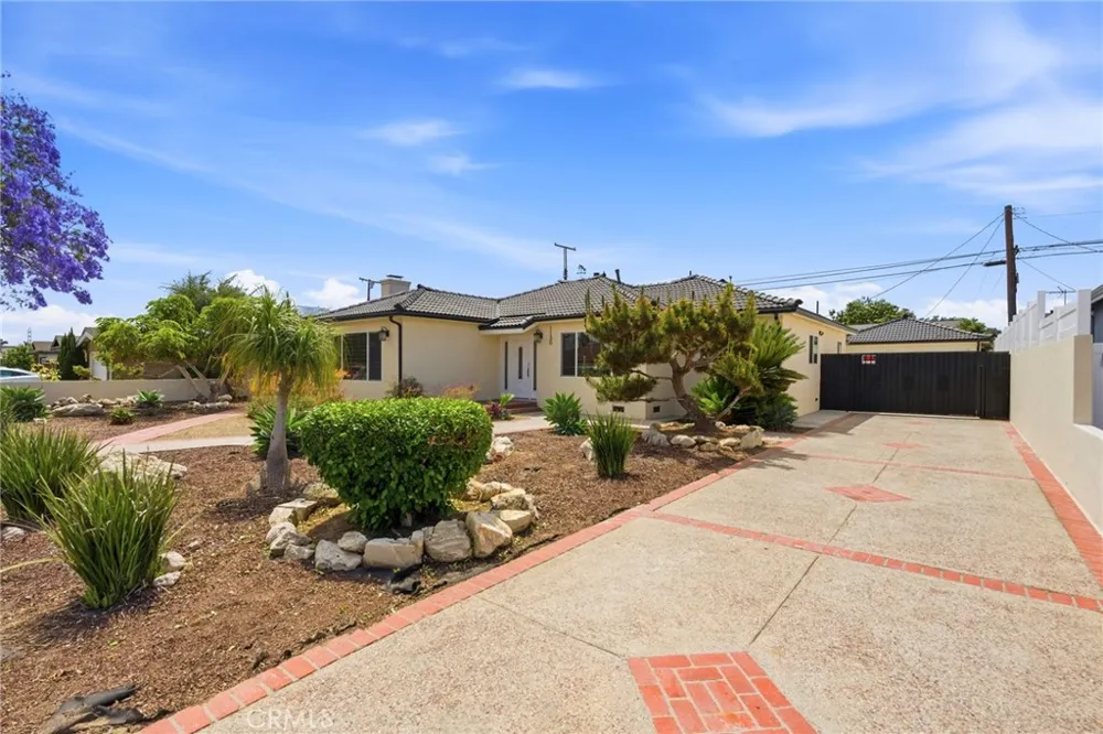 1130 W 186th Gardena, CA 90248