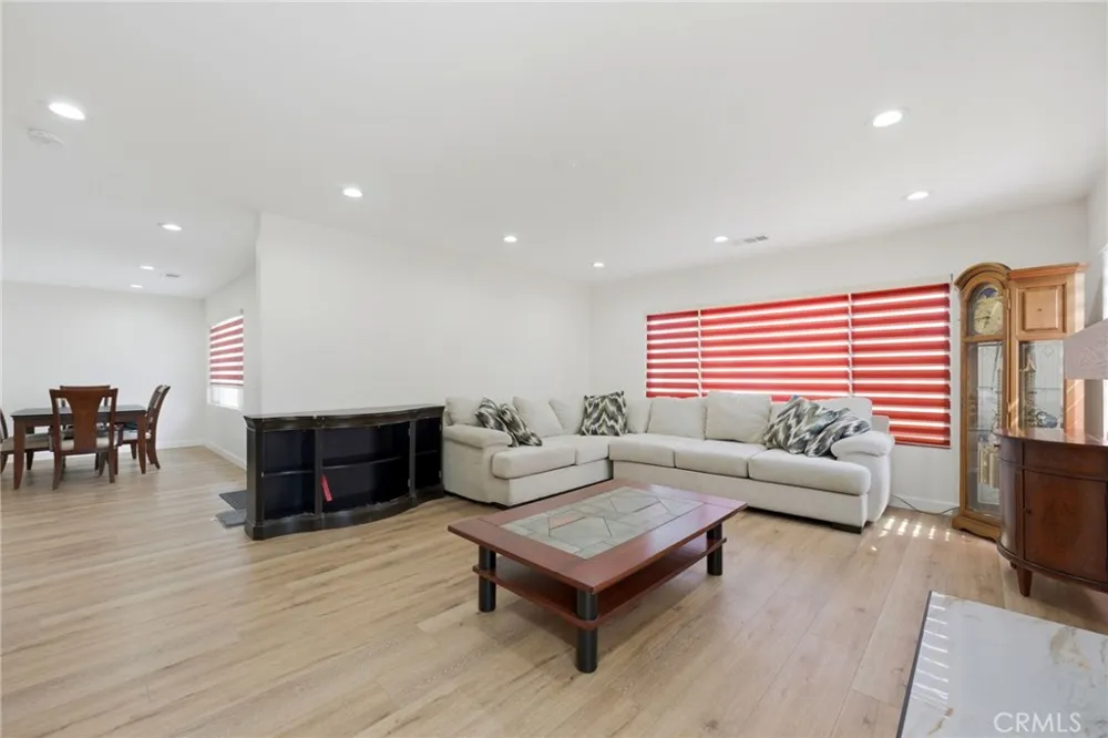 1130 W 186th Gardena, CA 90248
