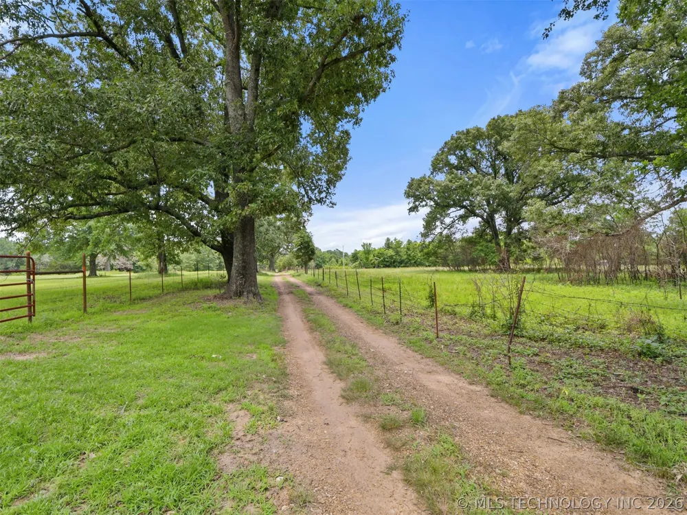 407750 E 1895 ROAD Antlers, OK 74523