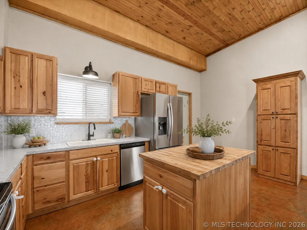 407750 E 1895 ROAD Antlers, OK 74523