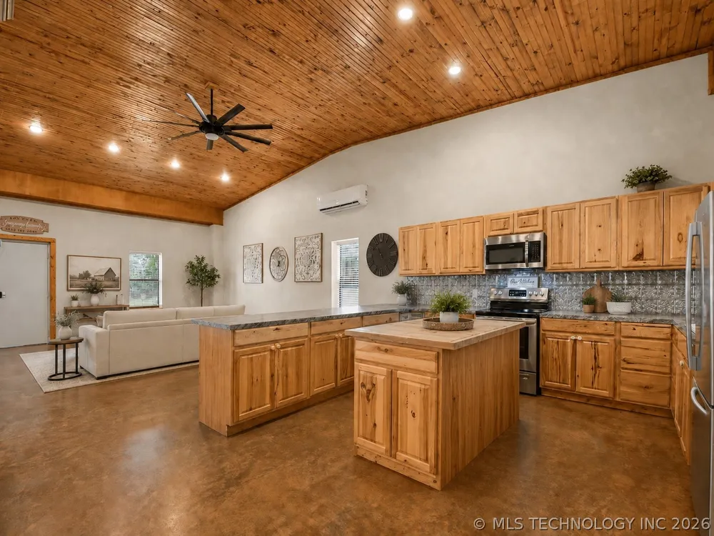 407750 E 1895 ROAD Antlers, OK 74523