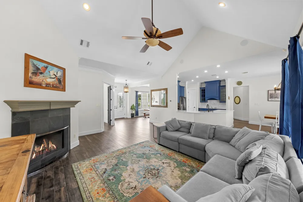 520 Goodnight Trail Dripping Springs, TX 78620