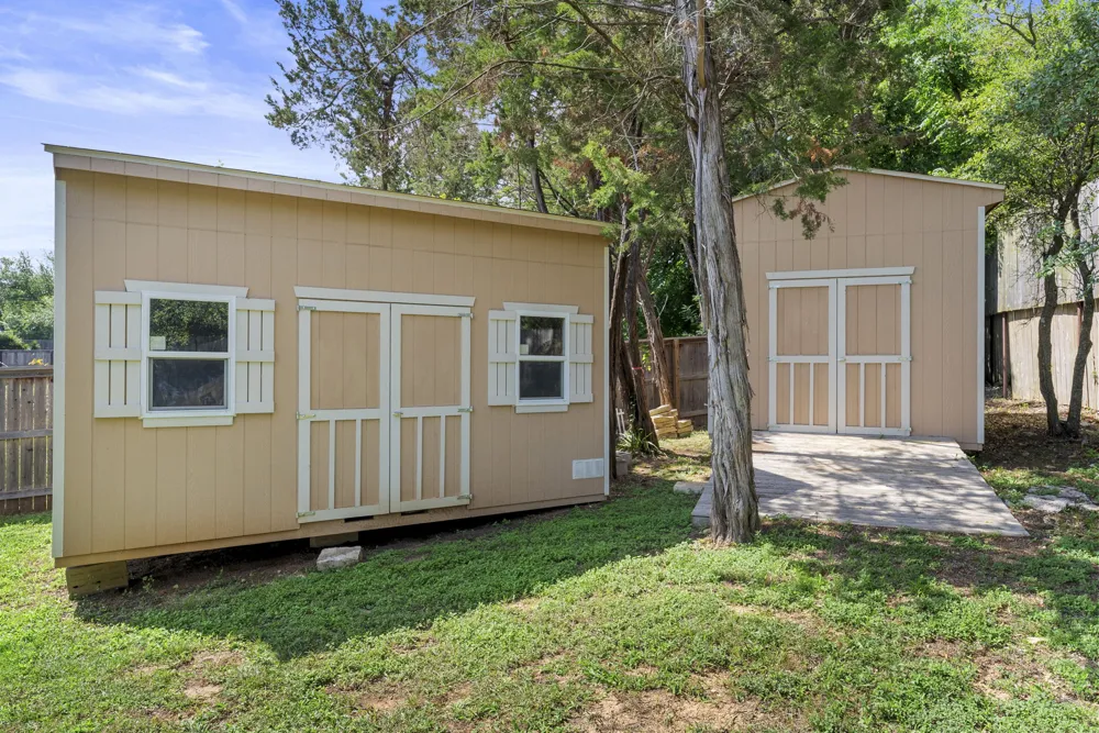 520 Goodnight Trail Dripping Springs, TX 78620