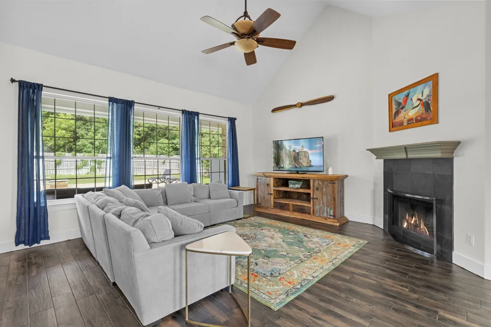 520 Goodnight Trail Dripping Springs, TX 78620