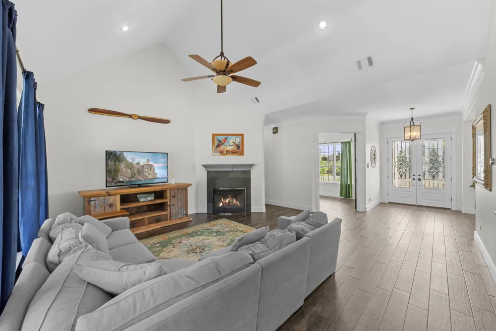 520 Goodnight Trail Dripping Springs, TX 78620