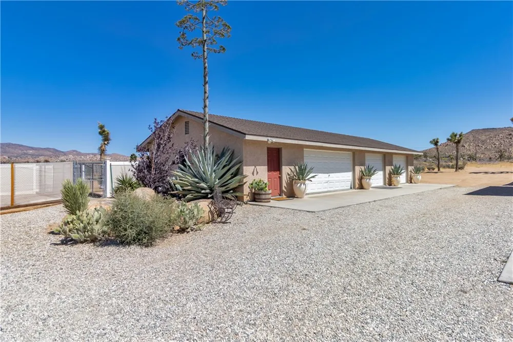 52775 Pipes Canyon Road Pioneertown, CA 92268