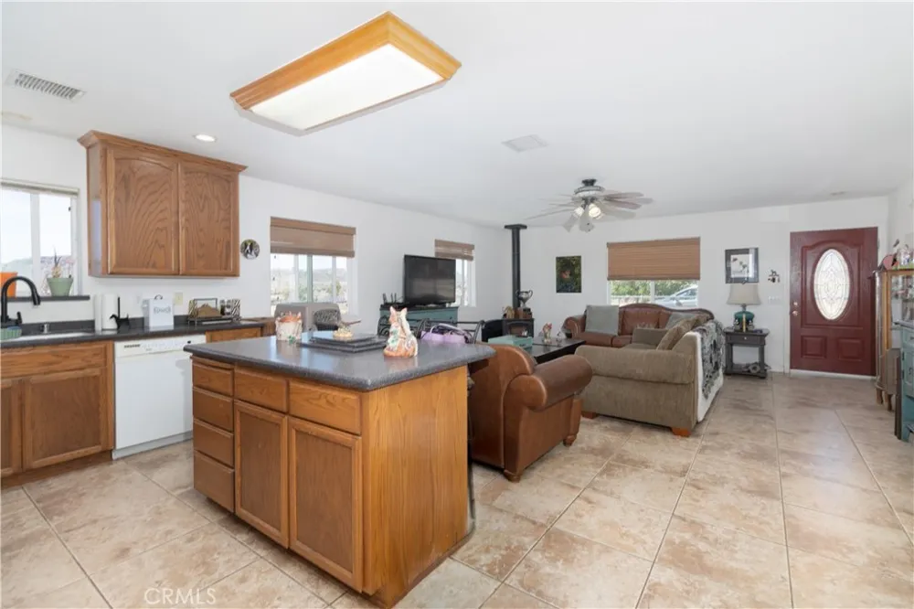 52775 Pipes Canyon Road Pioneertown, CA 92268