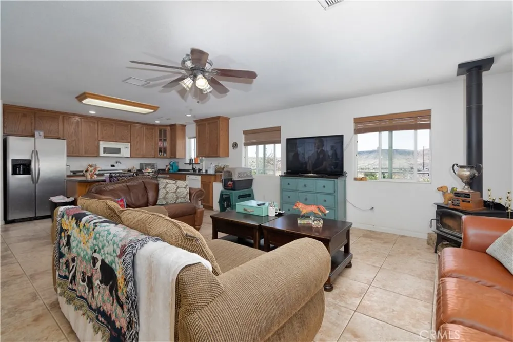 52775 Pipes Canyon Road Pioneertown, CA 92268