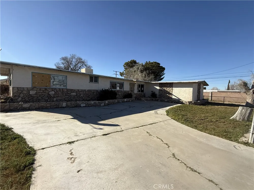 12401 El Mirage Street Boron, CA 93516