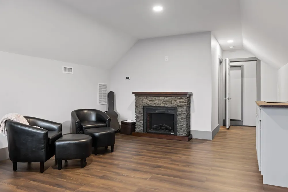 2323 River Bluffs Drive Jasper, TN 37347