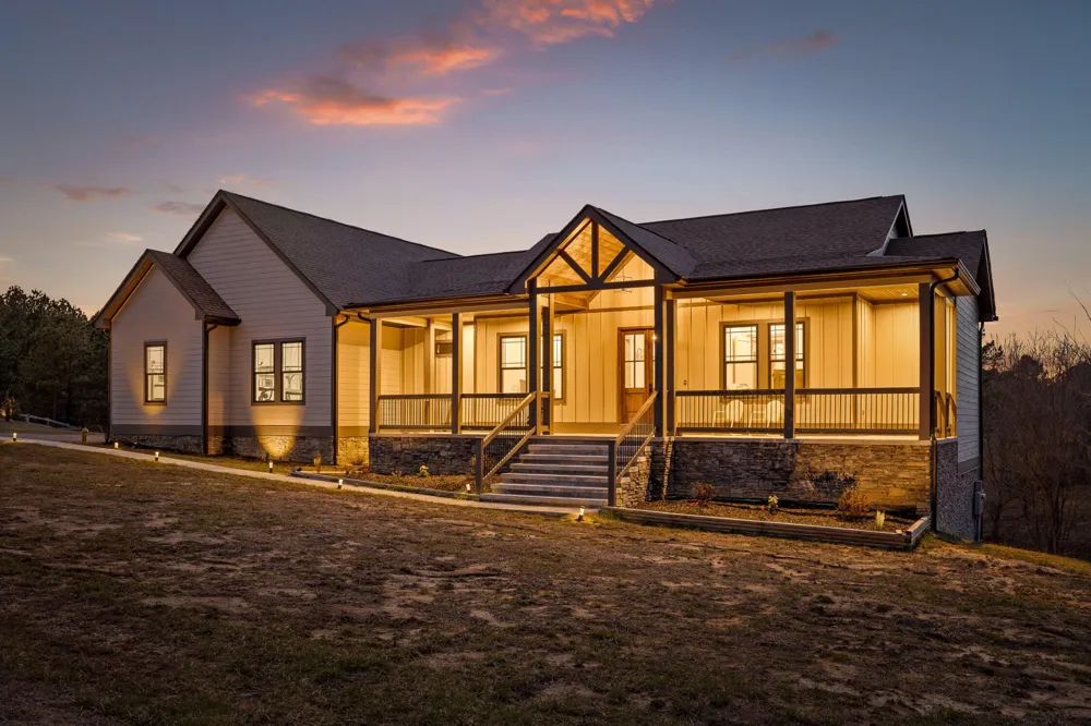 2323 River Bluffs Drive Jasper, TN 37347