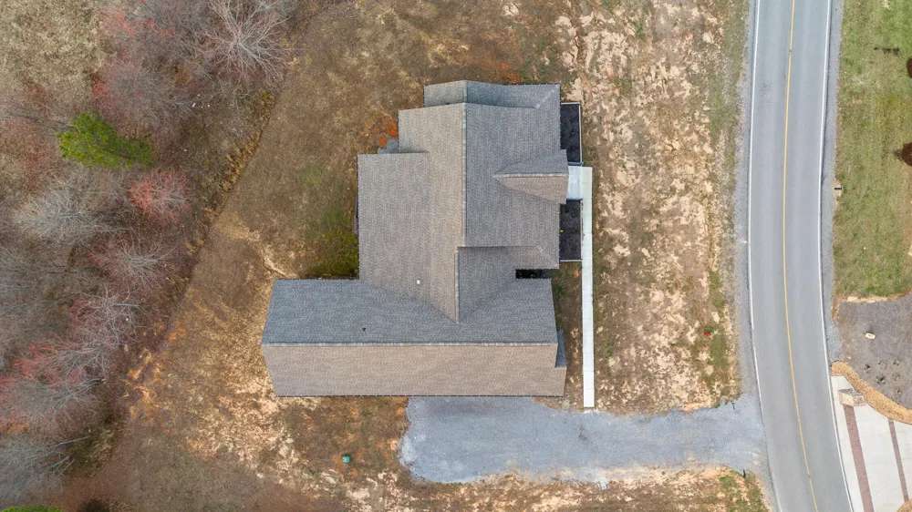 2323 River Bluffs Drive Jasper, TN 37347