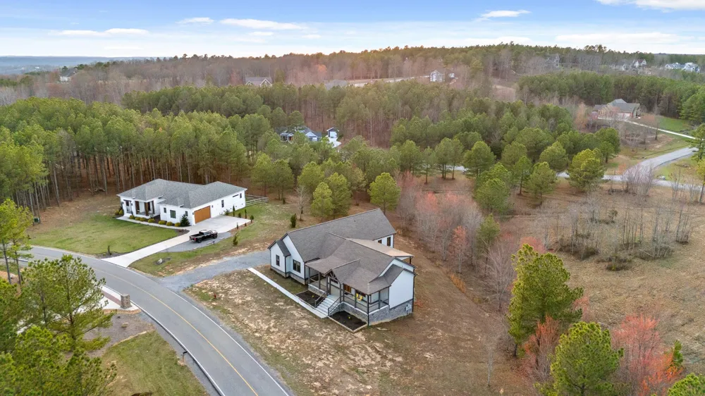 2323 River Bluffs Drive Jasper, TN 37347
