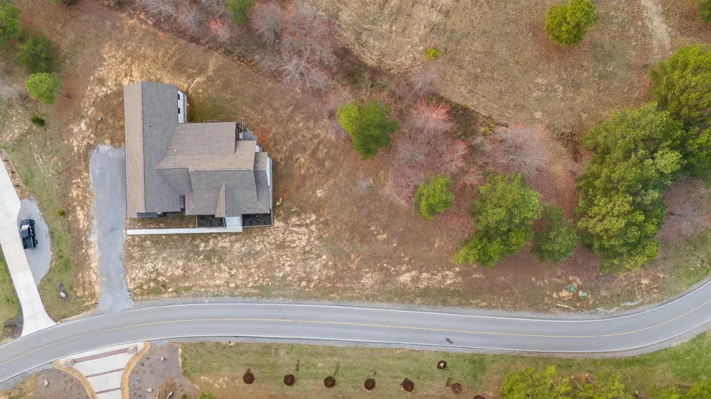 2323 River Bluffs Drive Jasper, TN 37347