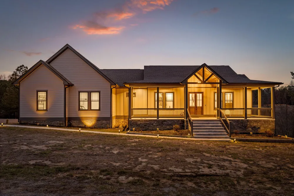 2323 River Bluffs Drive Jasper, TN 37347