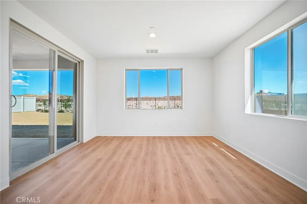 4065 Saddle Drive Palmdale, CA 93551