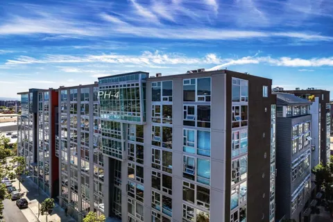 311 Oak Street #PH4