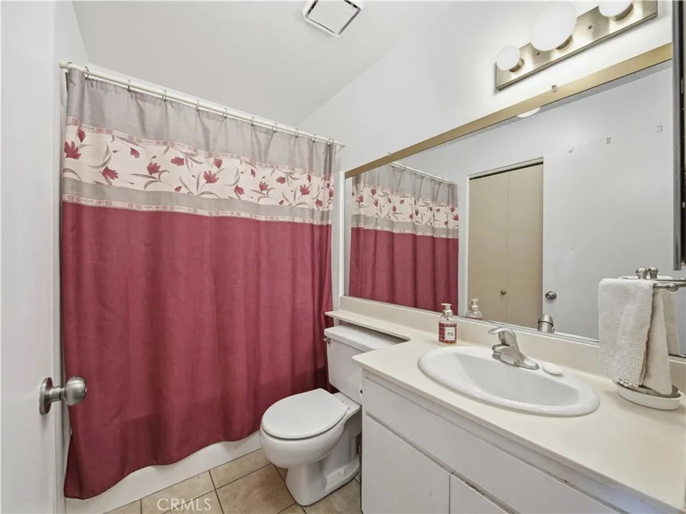 18168 W Sundowner Way #1016 Canyon Country, CA 91387
