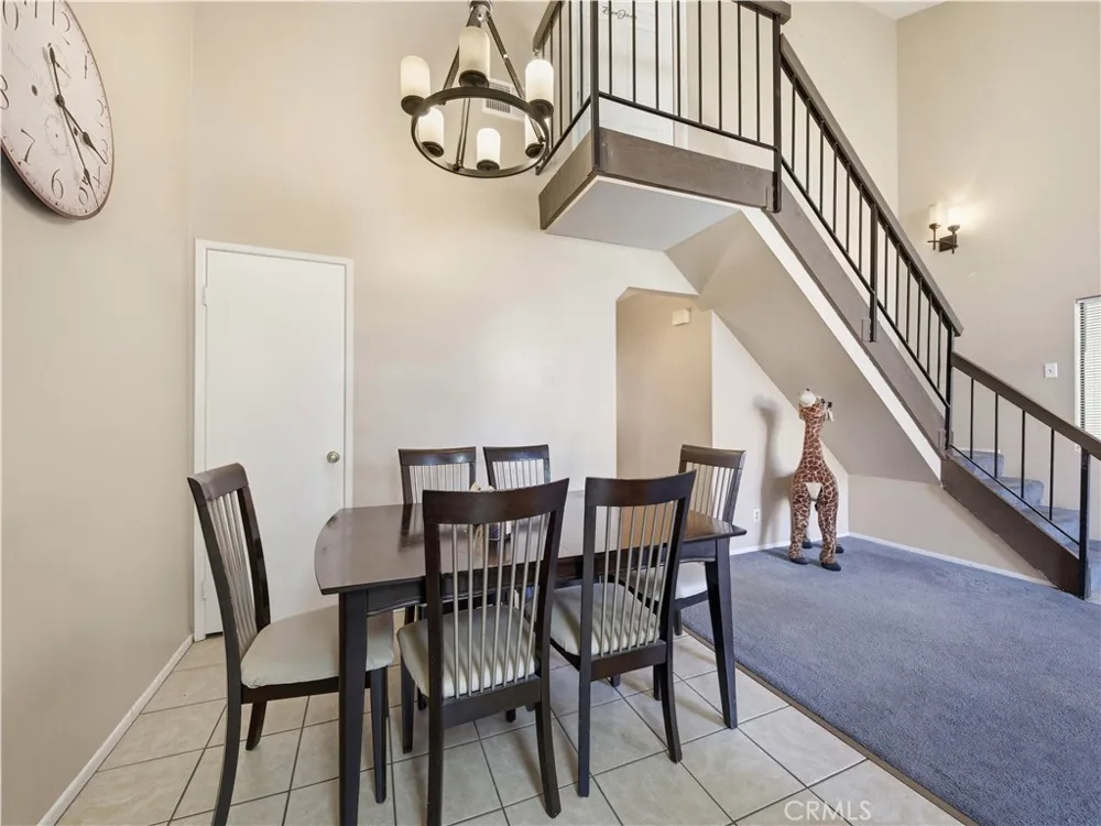 18168 W Sundowner Way #1016 Canyon Country, CA 91387