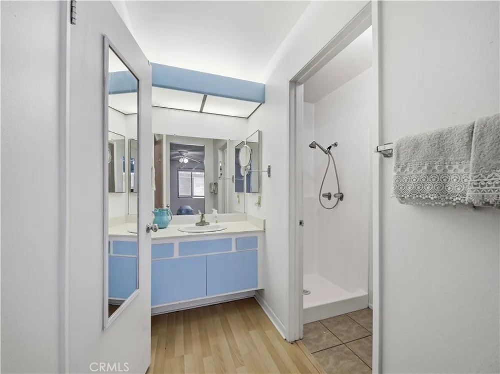 18168 W Sundowner Way #1016 Canyon Country, CA 91387