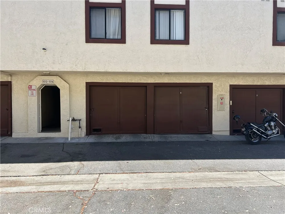 18168 W Sundowner Way #1016 Canyon Country, CA 91387