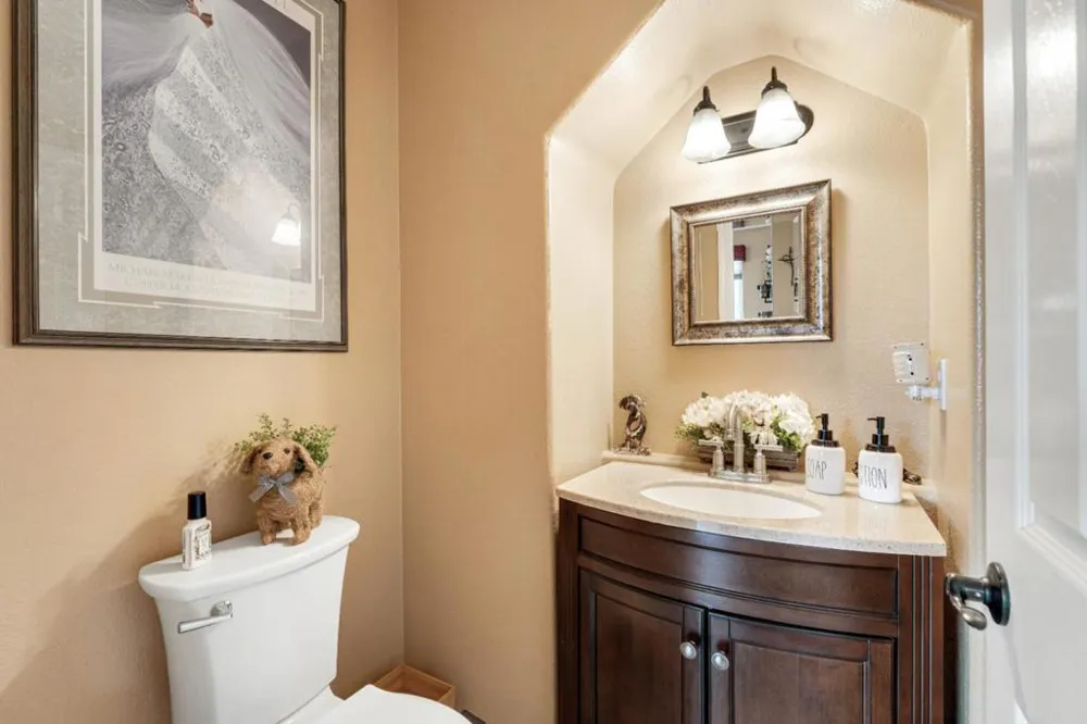 75 Paseo Drive Watsonville, CA 95076